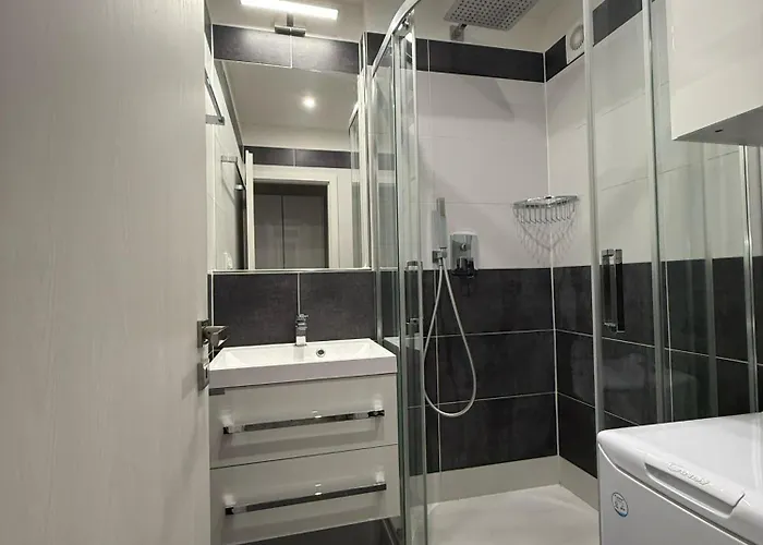 Modern Near Center With Easy Transport Access Братислава